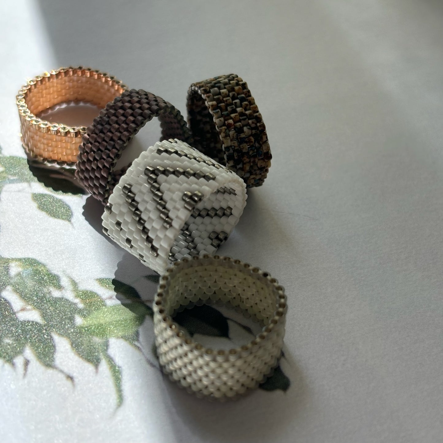 Inel Gold Metallic Matte- 6 rânduri, lățime 8 mm