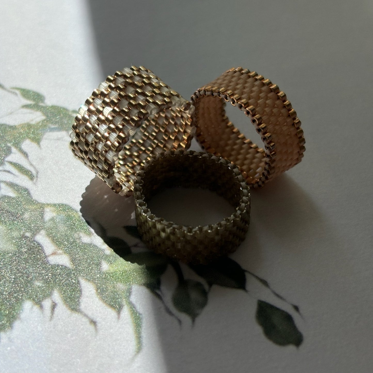 Inel Silk Satin and Gold - 8 rânduri, lățime 11 mm